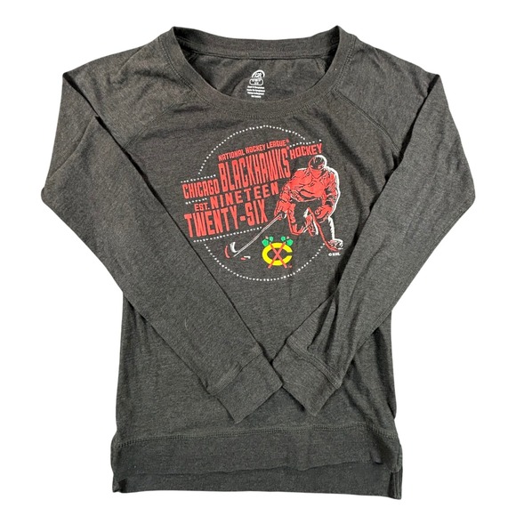 NHL Tops - NHL Chicago Blackhawks Long Sleeve Shirt Gray Womens‎ Size Small Hockey Tee